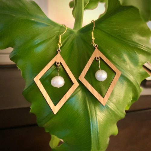 Wood Drop with Pearl